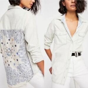 Free People Embroidered star back chambray shirt Sz M Medium